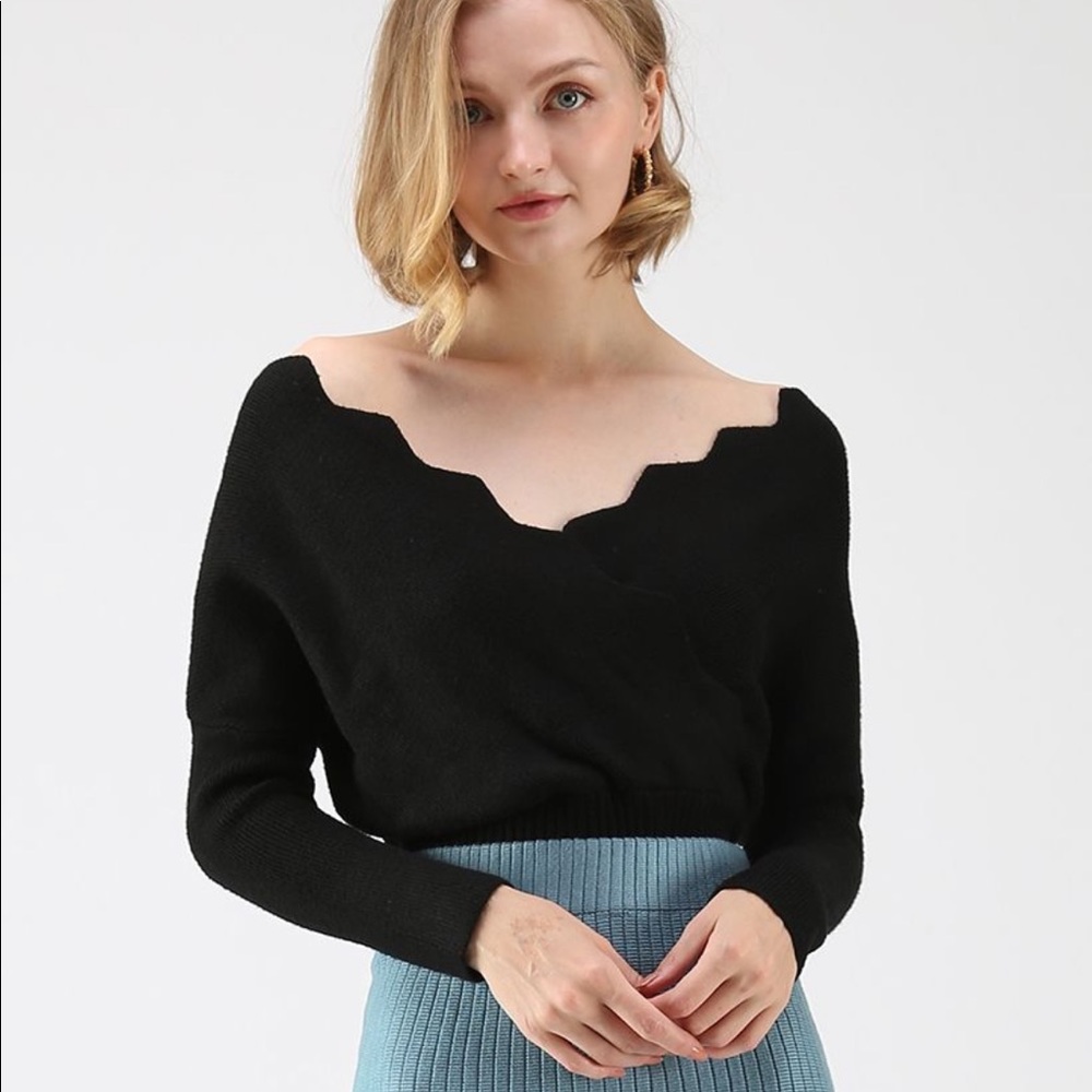 Chicwish Cafe Time Wavy Wrap Knit Top | S | Black